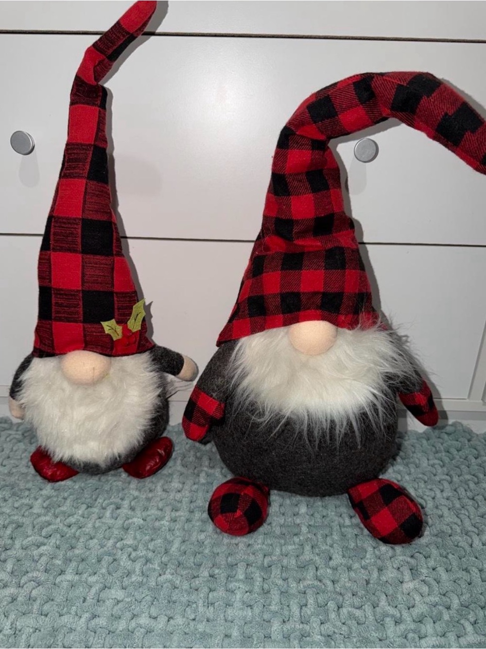 Red Buffalo Plaid Holiday Gnome Set - Festive Home Décor